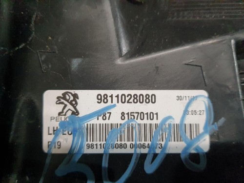 Fanale EST POST SX 9811028080 Peugeot 5008 II 2017