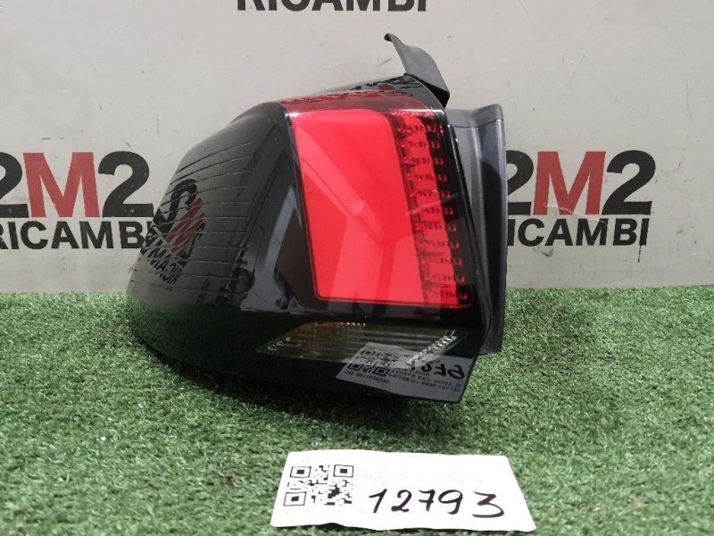 Fanale EST POST SX 9811028080 Peugeot 5008 II 2017