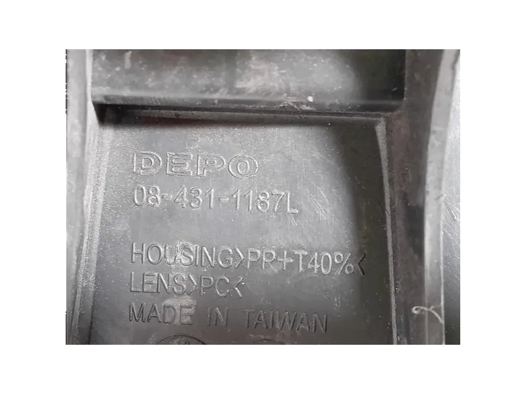 Proiettore ANT SX 08-431-1187R Ford Fiesta VI 2012