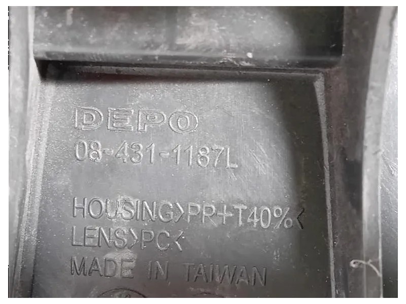 Proiettore ANT SX 08-431-1187R Ford Fiesta VI 2012