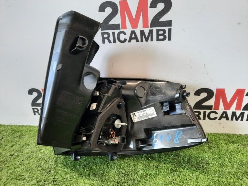 Fanale EST POST SX 9811028080 Peugeot 5008 II 2017