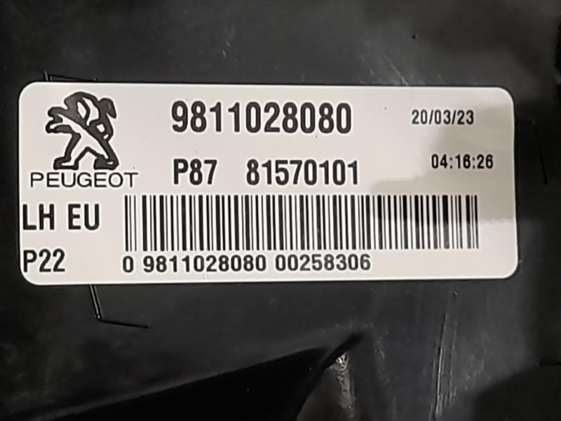 Fanale EST POST SX 9811028080 Peugeot 5008 II 2017