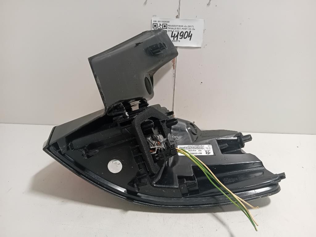 Fanale EST POST SX 9811028080 Peugeot 5008 II 2017