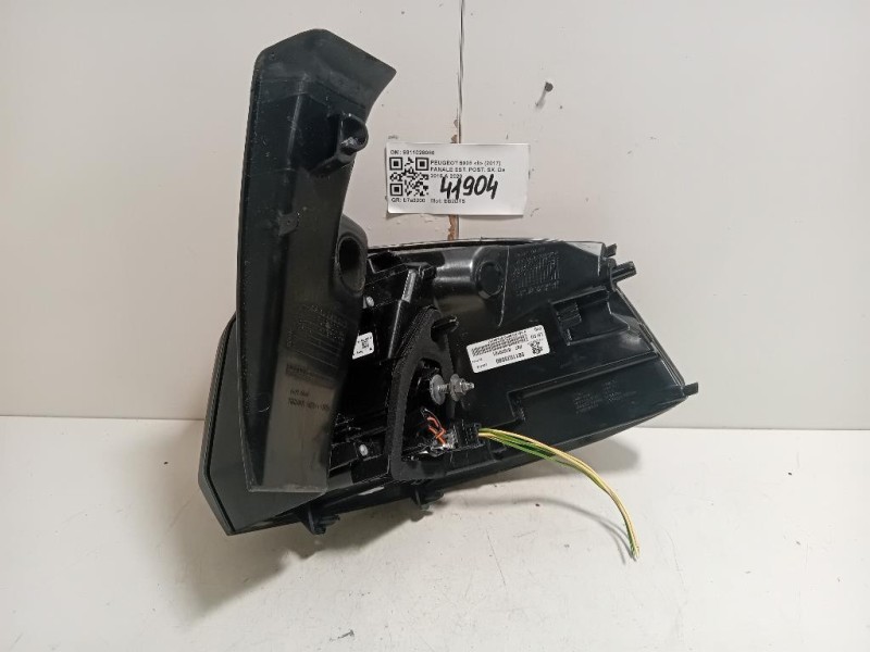 Fanale EST POST SX 9811028080 Peugeot 5008 II 2017