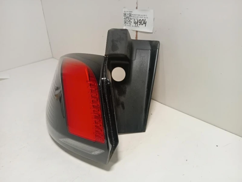 Fanale EST POST SX 9811028080 Peugeot 5008 II 2017