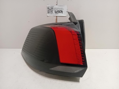 Fanale EST POST SX 9811028080 Peugeot 5008 II 2017