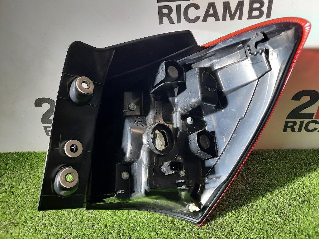 Fanale EST POST SX 3567061M10000 Suzuki SX4 S-cross 2013