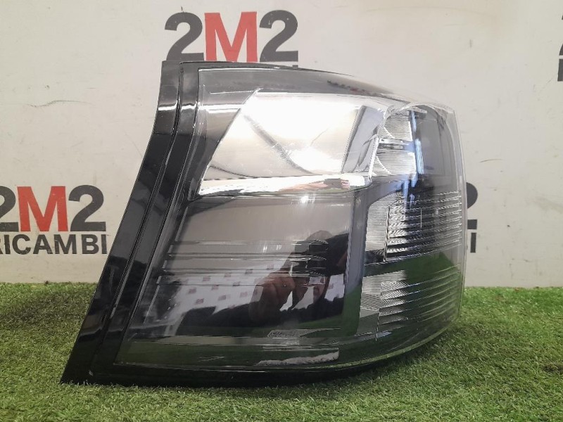 Fanale EST POST SX 6130L00169 Suzuki SX4 S-cross 2016