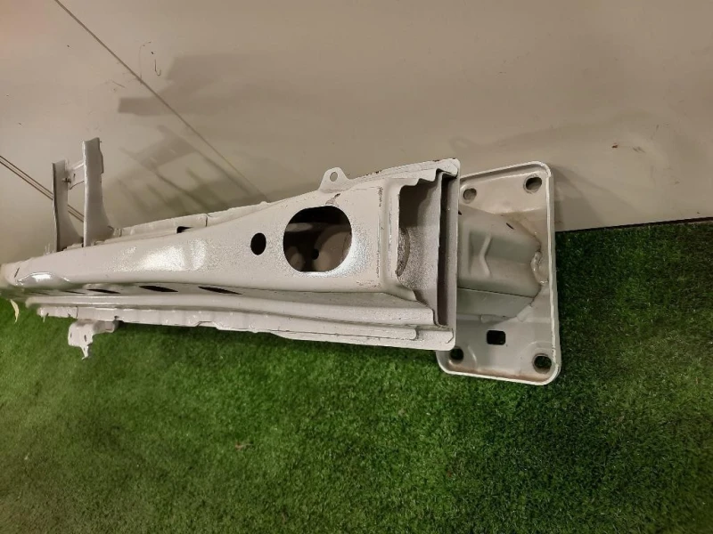 Traversa Paraurti ANT Suzuki Vitara II 2015