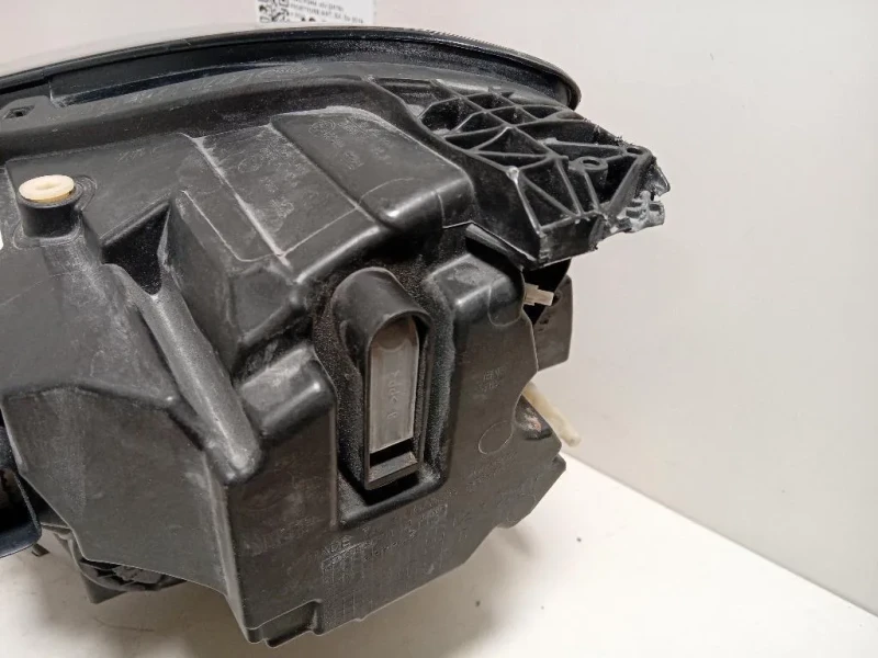 Proiettore ANT SX L1TB-13E014-GG Ford PUMA II 2019