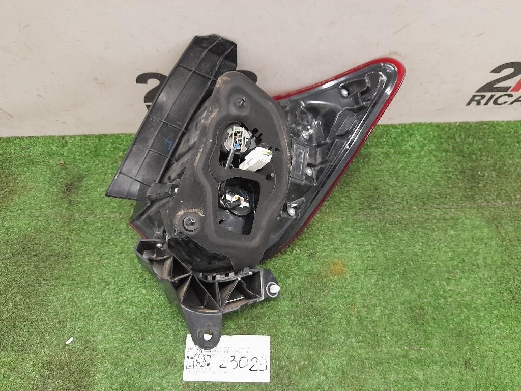 Fanale EST POST SX 815600DB60 Toyota Yaris IV 2017