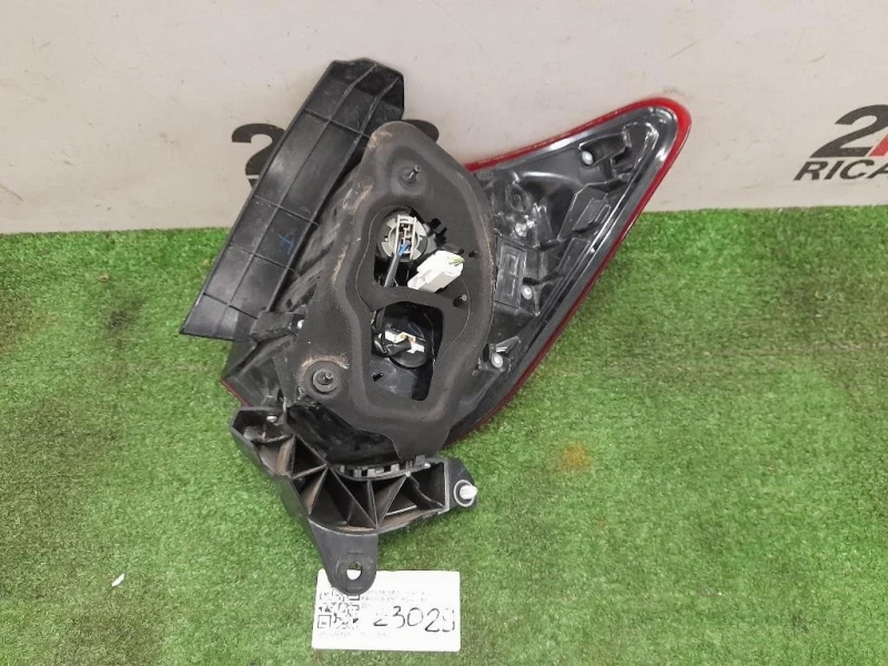 Fanale EST POST SX 815600DB60 Toyota Yaris IV 2017