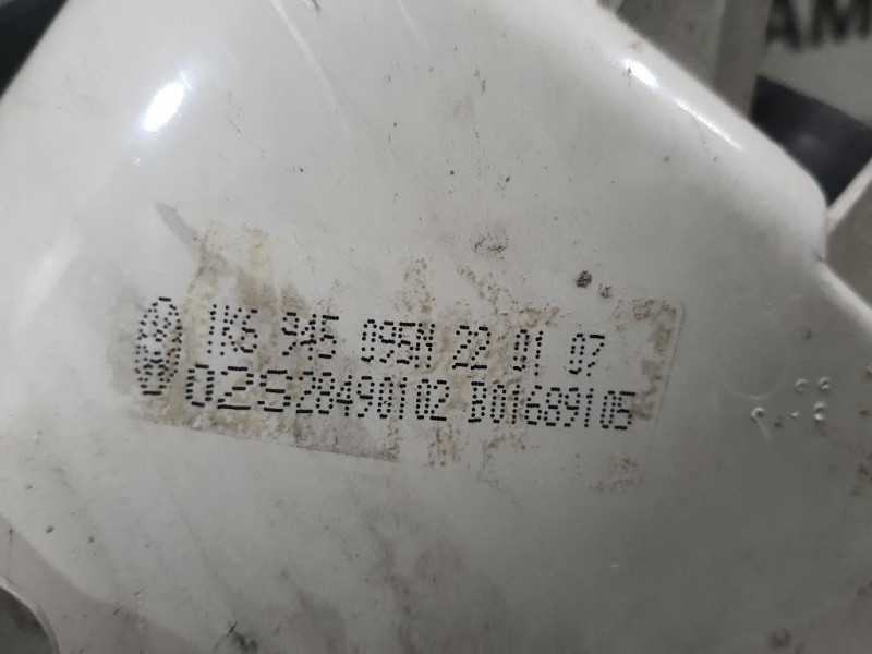 Fanale EST POST SX 1K6945095N Volkswagen GOLF V 2004