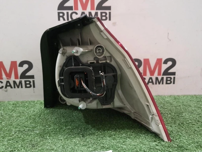 Fanale EST POST SX 1K6945095N Volkswagen GOLF V 2004