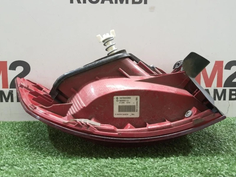 Fanale EST POST SX 3AF945095E Volkswagen Passat VI Variant 2011