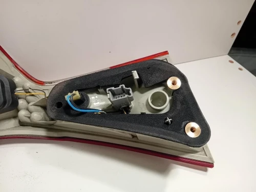 Fanale EST POST SX FANALE EST POST SX Volvo V70 III 2008