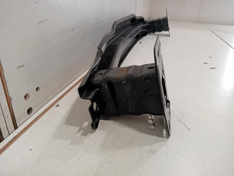 Traversa Paraurti POST 82A307309 Audi A1 GBH Allstreet 2022