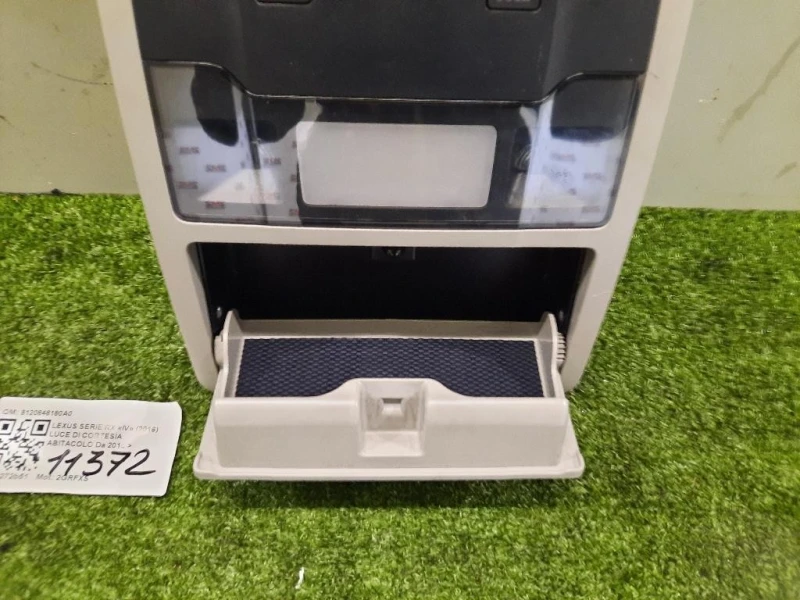 LUCE DI Cortesia Abitacolo 8120848180A0 Lexus Serie RX IV 2016