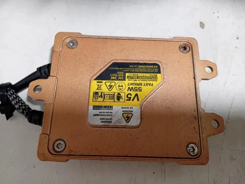 Proiettore ANT SX 8X23 13W030 AC Jaguar XF I 2008