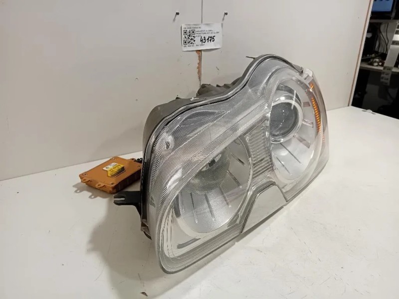 Proiettore ANT SX 8X23 13W030 AC Jaguar XF I 2008
