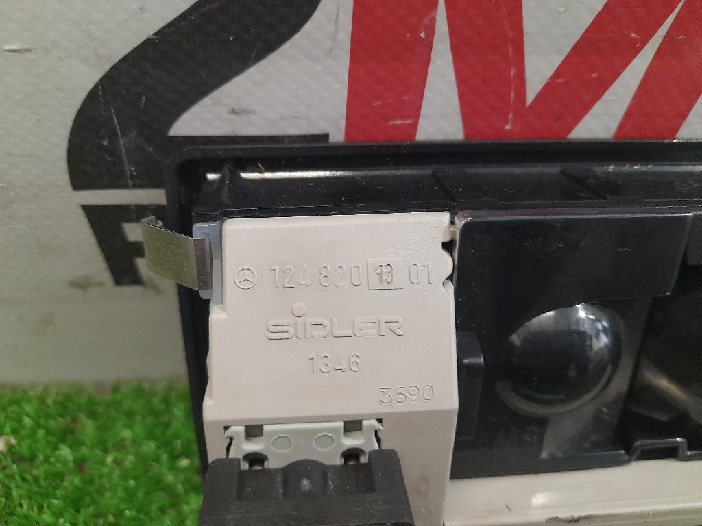 LUCE DI Cortesia Abitacolo 1248201301 Mercedes Classe E W124 1985