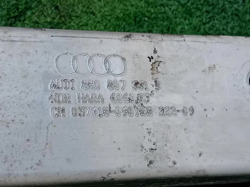 Traversa Paraurti POST 8R0807313A Audi Q5 8RB 2009