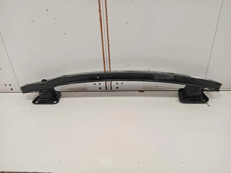 Traversa Paraurti POST 51127192408 Bmw Serie 1 E82 Coupe 2005