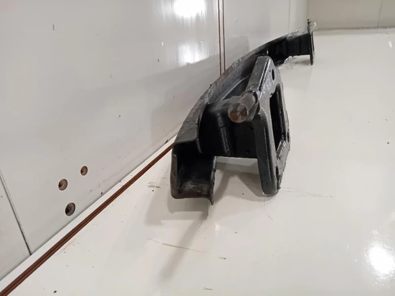 Traversa Paraurti POST 51127192408 Bmw Serie 1 E82 Coupe 2005