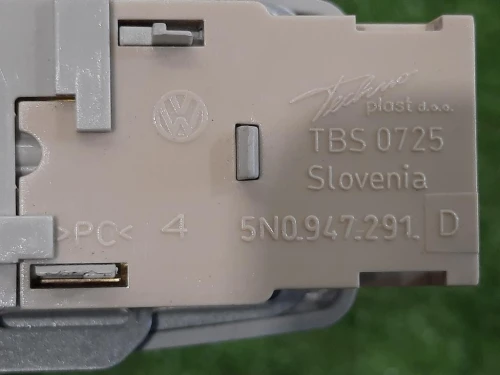 LUCE DI Cortesia Abitacolo 5N0947291 Skoda YETI 2010