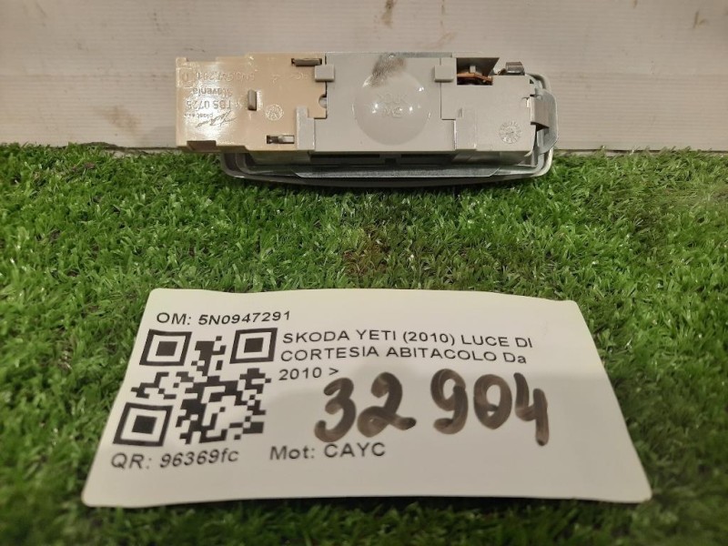 LUCE DI Cortesia Abitacolo 5N0947291 Skoda YETI 2010