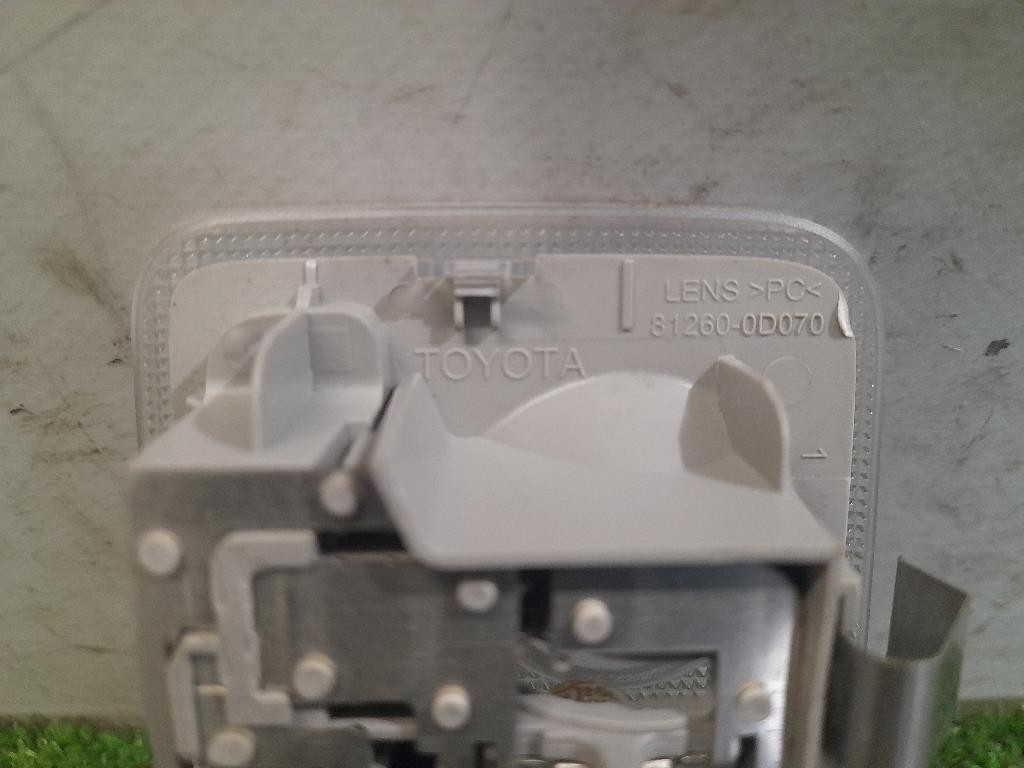 LUCE DI Cortesia Abitacolo 81260-0D070 Toyota Yaris IV 2012