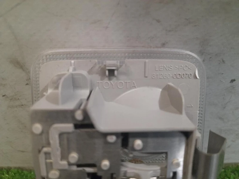 LUCE DI Cortesia Abitacolo 81260-0D070 Toyota Yaris IV 2012