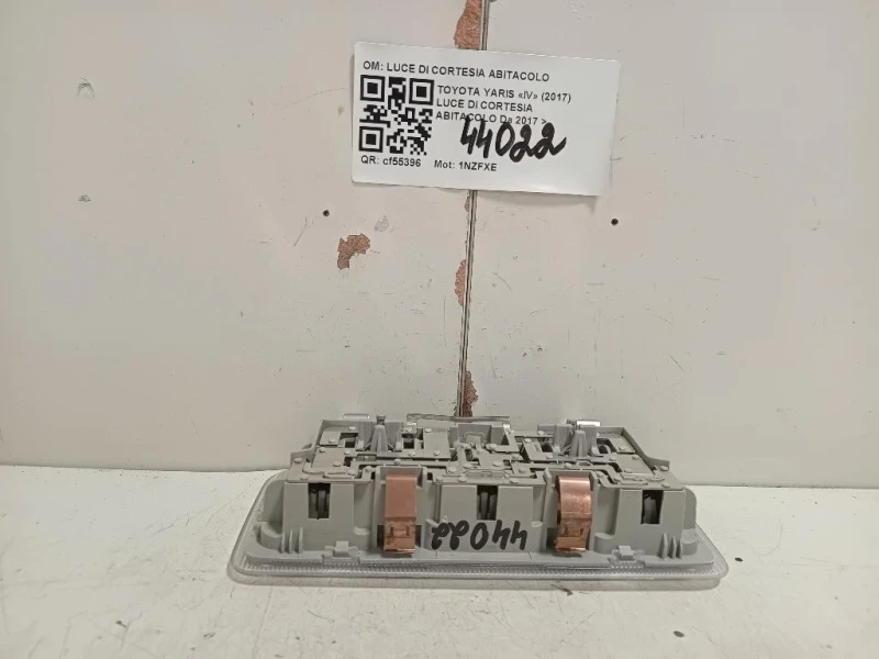 LUCE DI Cortesia Abitacolo LUCE DI CORTESIA ABITACOLO Toyota Yaris IV 2017