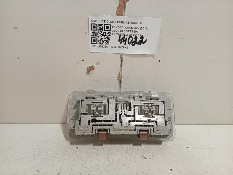 LUCE DI Cortesia Abitacolo LUCE DI CORTESIA ABITACOLO Toyota Yaris IV 2017