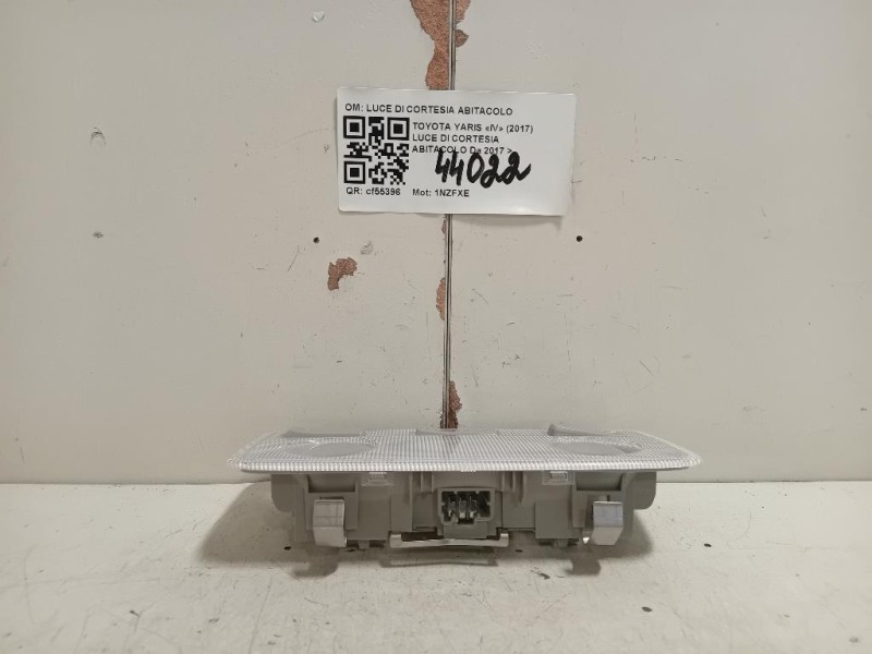 LUCE DI Cortesia Abitacolo LUCE DI CORTESIA ABITACOLO Toyota Yaris IV 2017