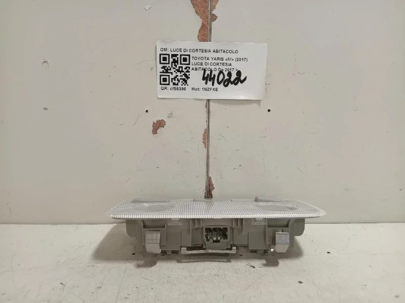 LUCE DI Cortesia Abitacolo LUCE DI CORTESIA ABITACOLO Toyota Yaris IV 2017