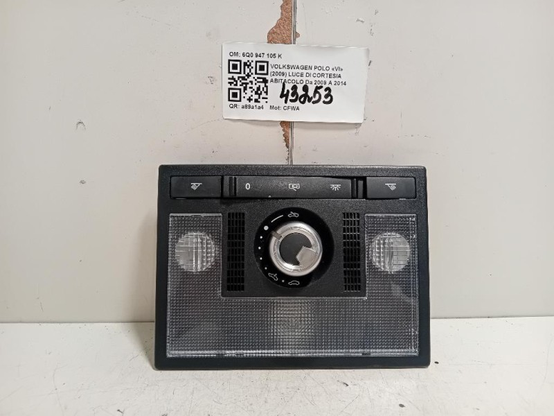 LUCE DI Cortesia Abitacolo 6Q0 947 105 K Volkswagen POLO VI 2009