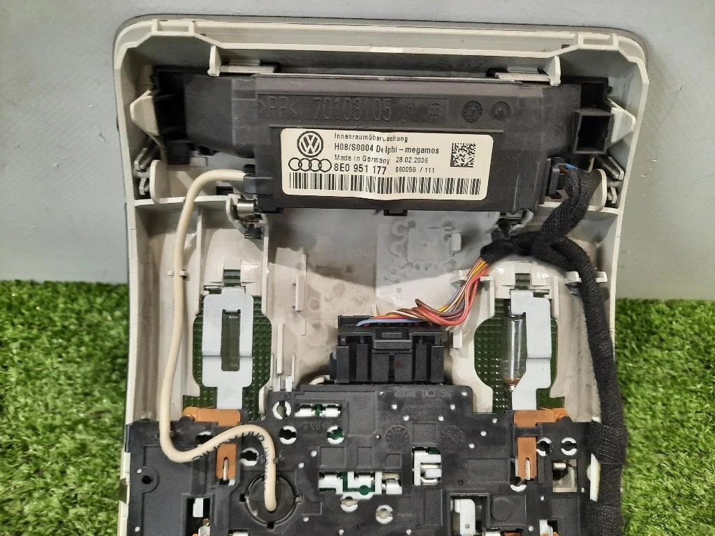 LUCE DI Cortesia Abitacolo ANT 8E0951177 Audi A4 8ED Avant 2005