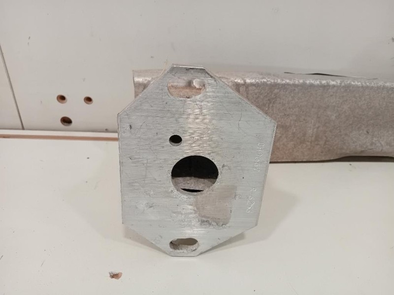 Traversa Paraurti POST 51127332320 Bmw X1 F48 2015