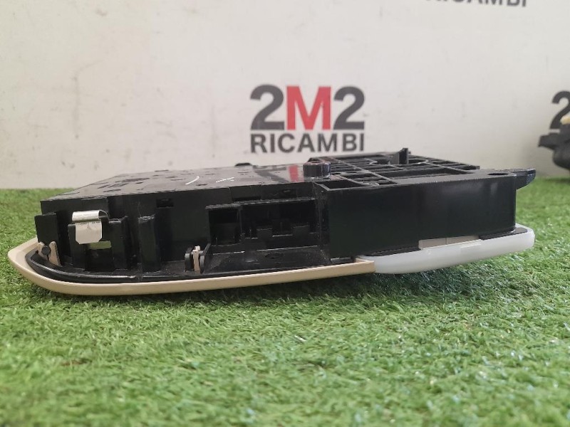 LUCE DI Cortesia Abitacolo ANT 61319355396 Bmw X1 F48 2015