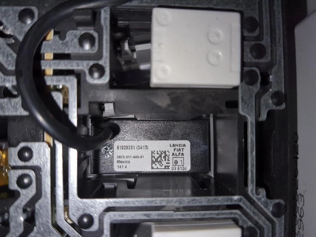 LUCE DI Cortesia Abitacolo ANT 51926261 Fiat 500L 2013