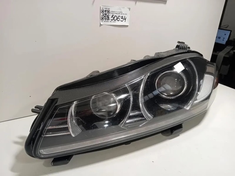 Proiettore ANT SX C2Z31447 Jaguar XF I 2011