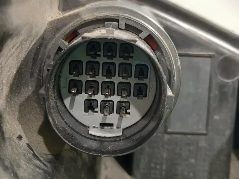 Proiettore ANT SX CX23-13W030-DG Jaguar XF II 2015