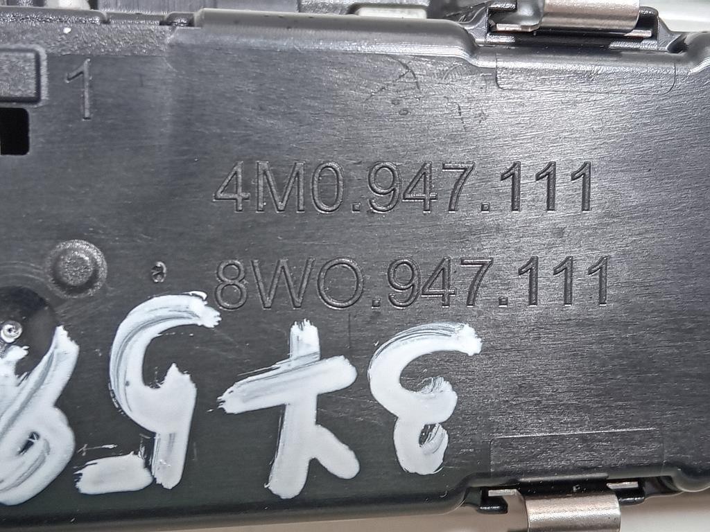 LUCE DI Cortesia Abitacolo POST 8W0947111 Audi A4 8W5 Avant 2015