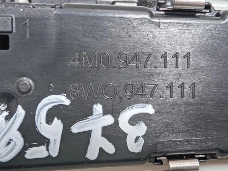 LUCE DI Cortesia Abitacolo POST 8W0947111 Audi A4 8W5 Avant 2015