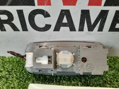 LUCE DI Cortesia Abitacolo POST 735536890 LUCE Lancia Ypsilon III 2011