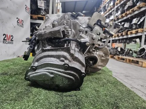 Cambio 9811243810 STT 6 MARCE Citroen C3 III 2016