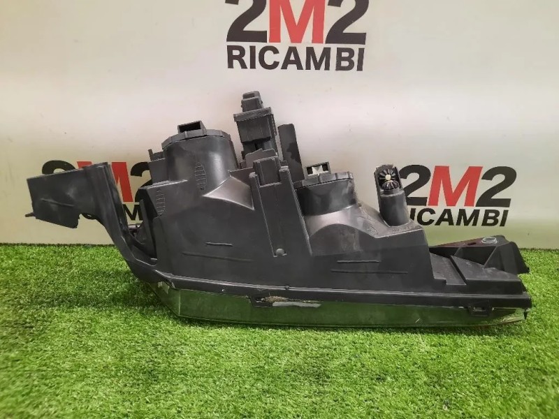 Proiettore ANT SX 37130748 Lancia Y Ypsilon 1996