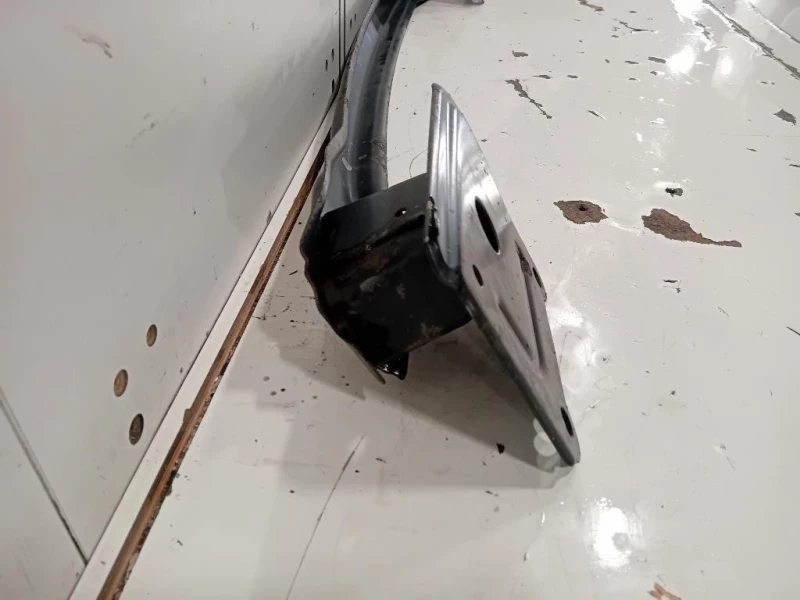 Traversa Paraurti POST 1880951 Ford Fiesta VI 2012