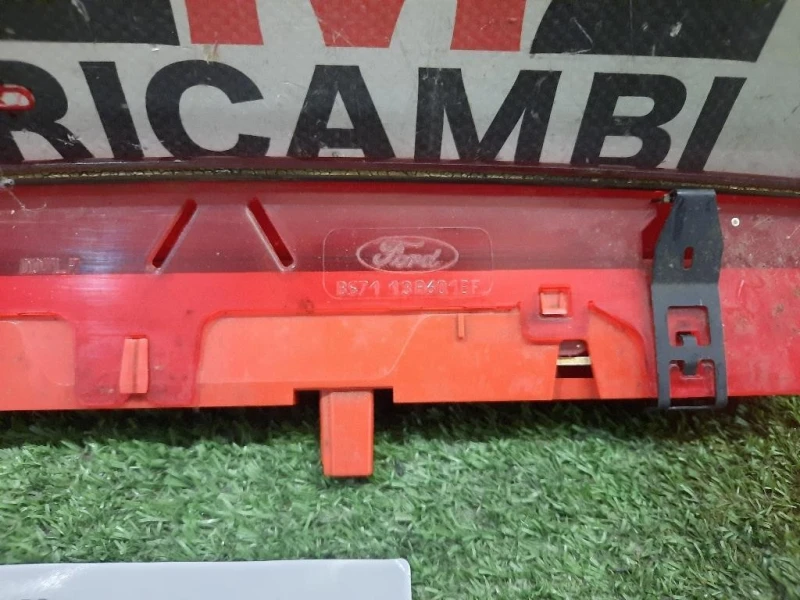 LUCE STOP Supplementare POST 13A601BF Ford Mondeo IV SW 2010